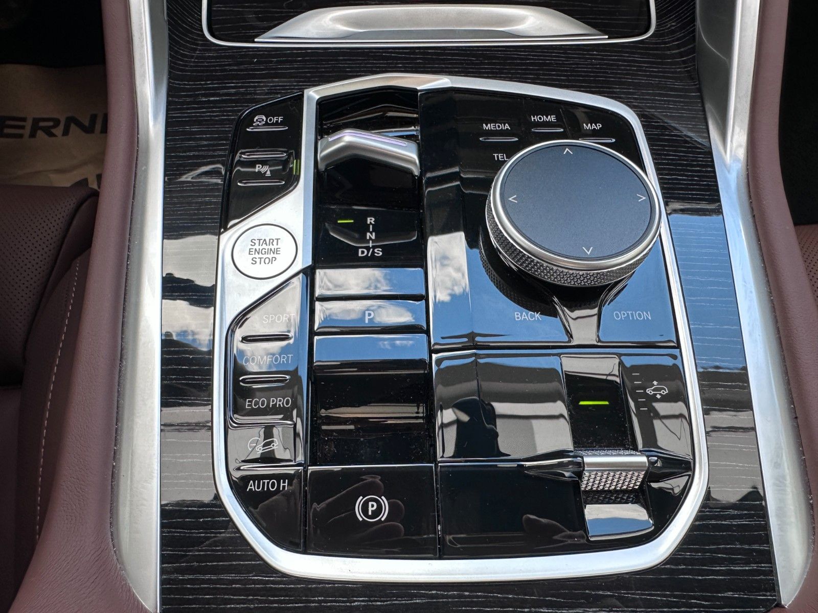 Fahrzeugabbildung BMW X6 30 d xDrive M Sport ACC,HUD,PANO,H&K,LUFT,AHK