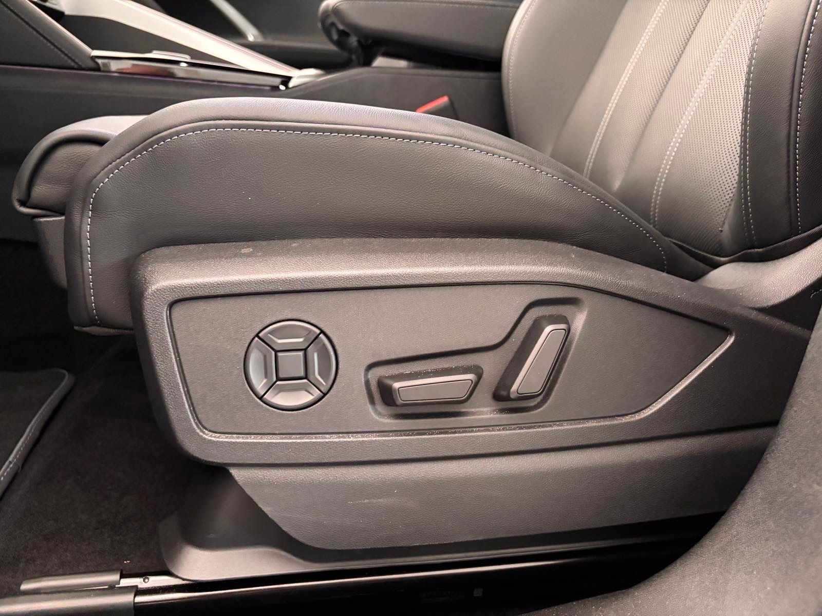 Fahrzeugabbildung Audi Q5 Sportback 2.0 TDI Sline,Pano,Hud,B&O,SitzbeL.