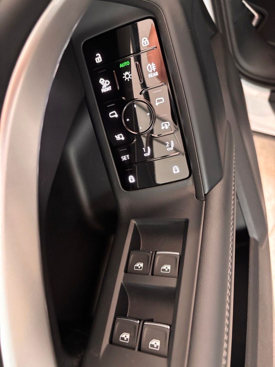 Fahrzeugabbildung Audi Q5 Sportback 2.0 TDI Sline,Pano,Hud,B&O,SitzbeL.