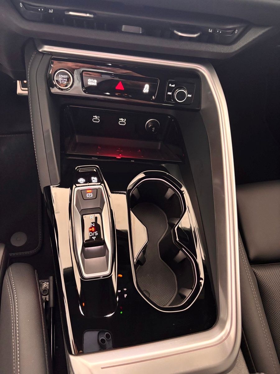 Fahrzeugabbildung Audi Q5 Sportback 2.0 TDI Sline,Pano,Hud,B&O,SitzbeL.