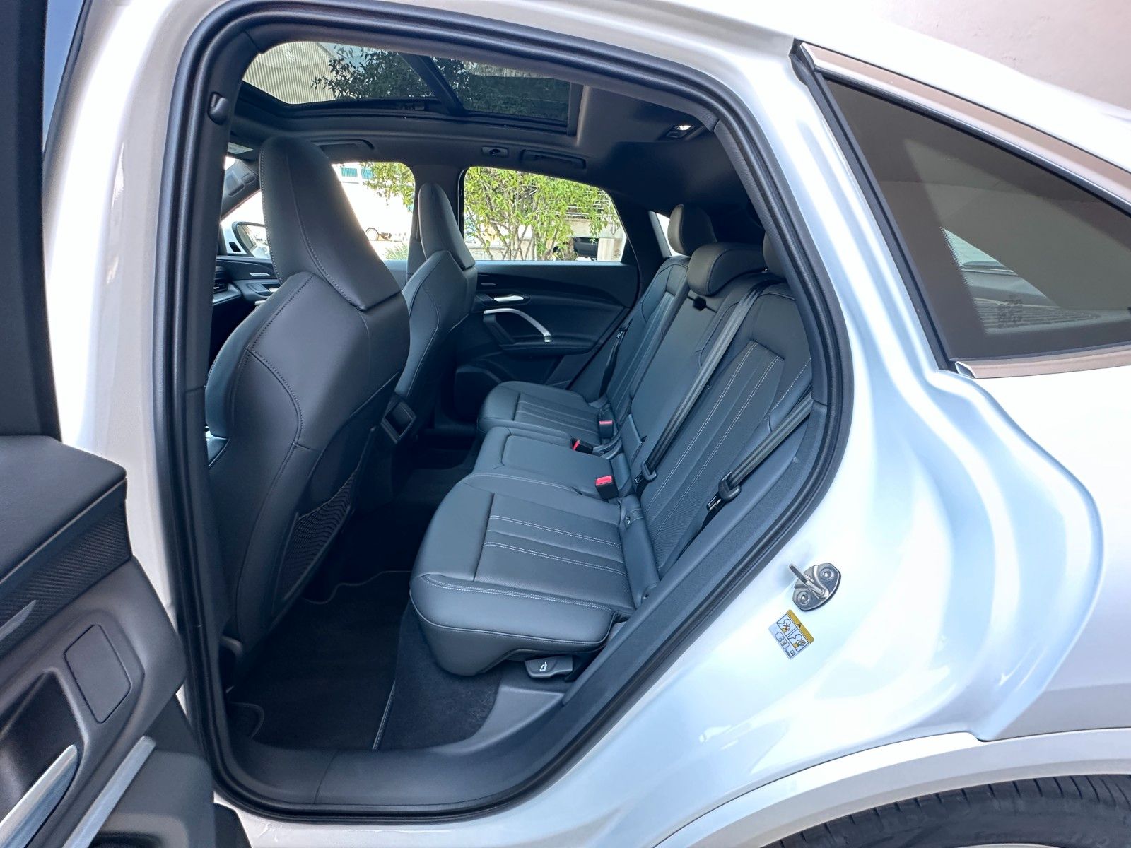 Fahrzeugabbildung Audi Q5 Sportback 2.0 TDI Sline|Pano|Hud|B&O|SitzbeL.