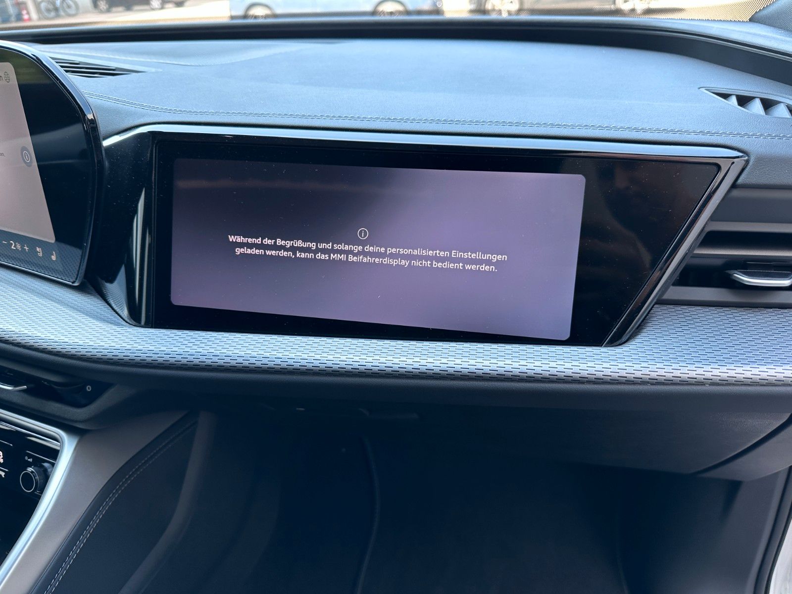 Fahrzeugabbildung Audi Q5 Sportback 2.0 TDI Sline|Pano|Hud|B&O|SitzbeL.