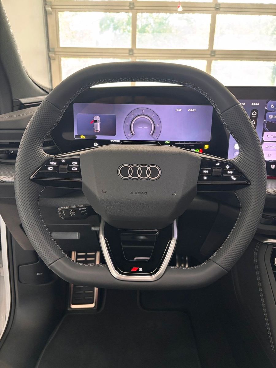 Fahrzeugabbildung Audi Q5 Sportback 2.0 TDI Sline,Pano,Hud,B&O,SitzbeL.