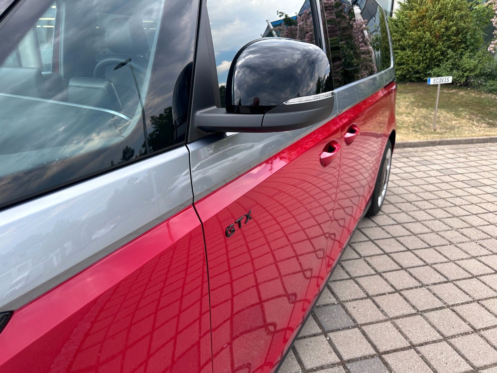 Fahrzeugabbildung Volkswagen ID.Buzz Bus 250 kW GTX LR 4MOTION ACC,MATRIX