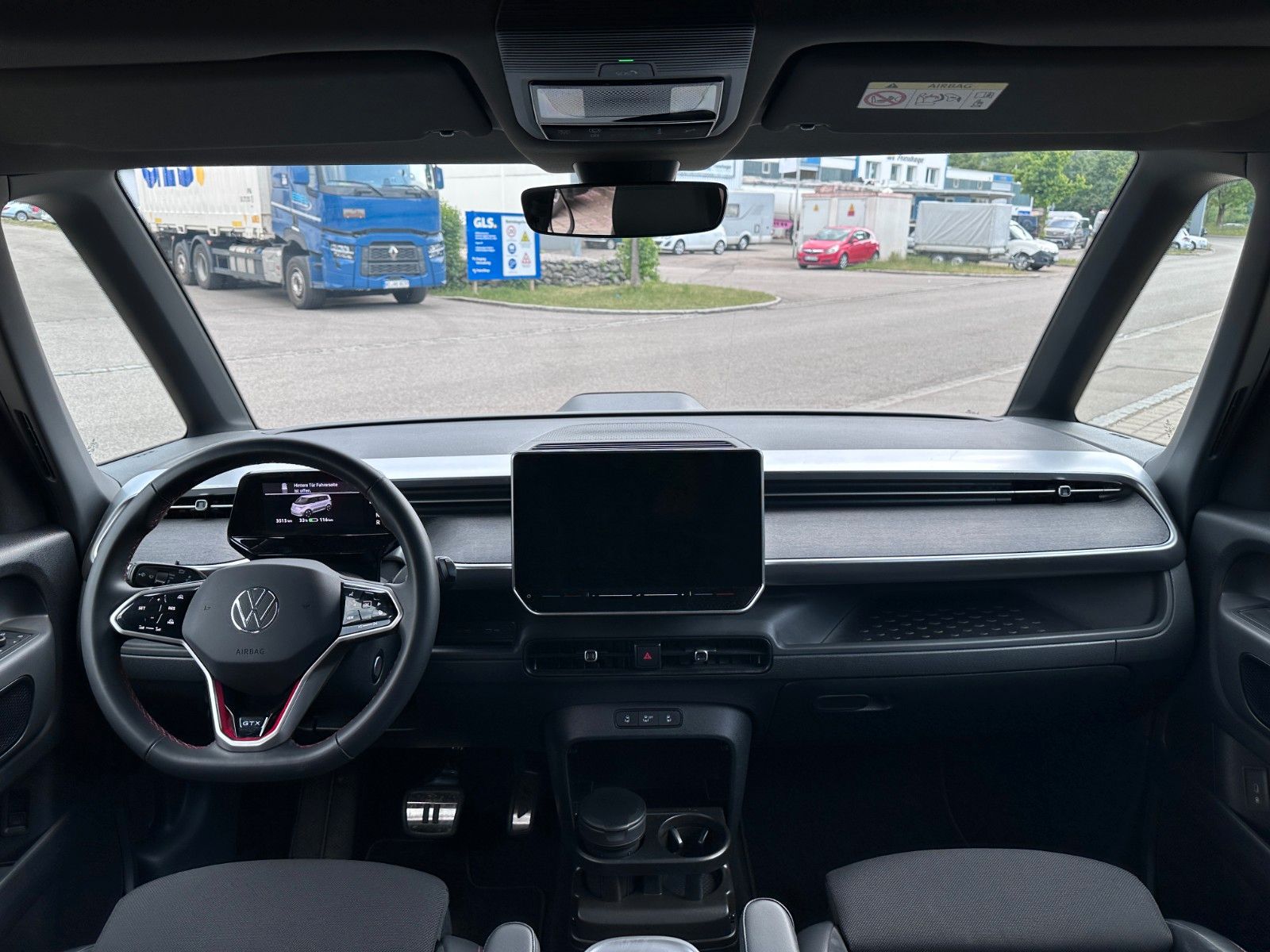 Fahrzeugabbildung Volkswagen ID.Buzz Bus 250 kW GTX LR 4MOTION ACC,MATRIX