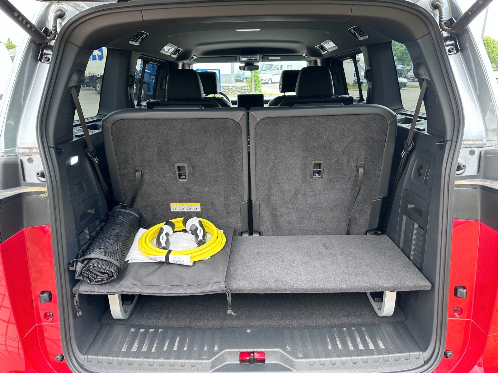 Fahrzeugabbildung Volkswagen ID.Buzz Bus 250 kW GTX LR 4MOTION ACC,MATRIX