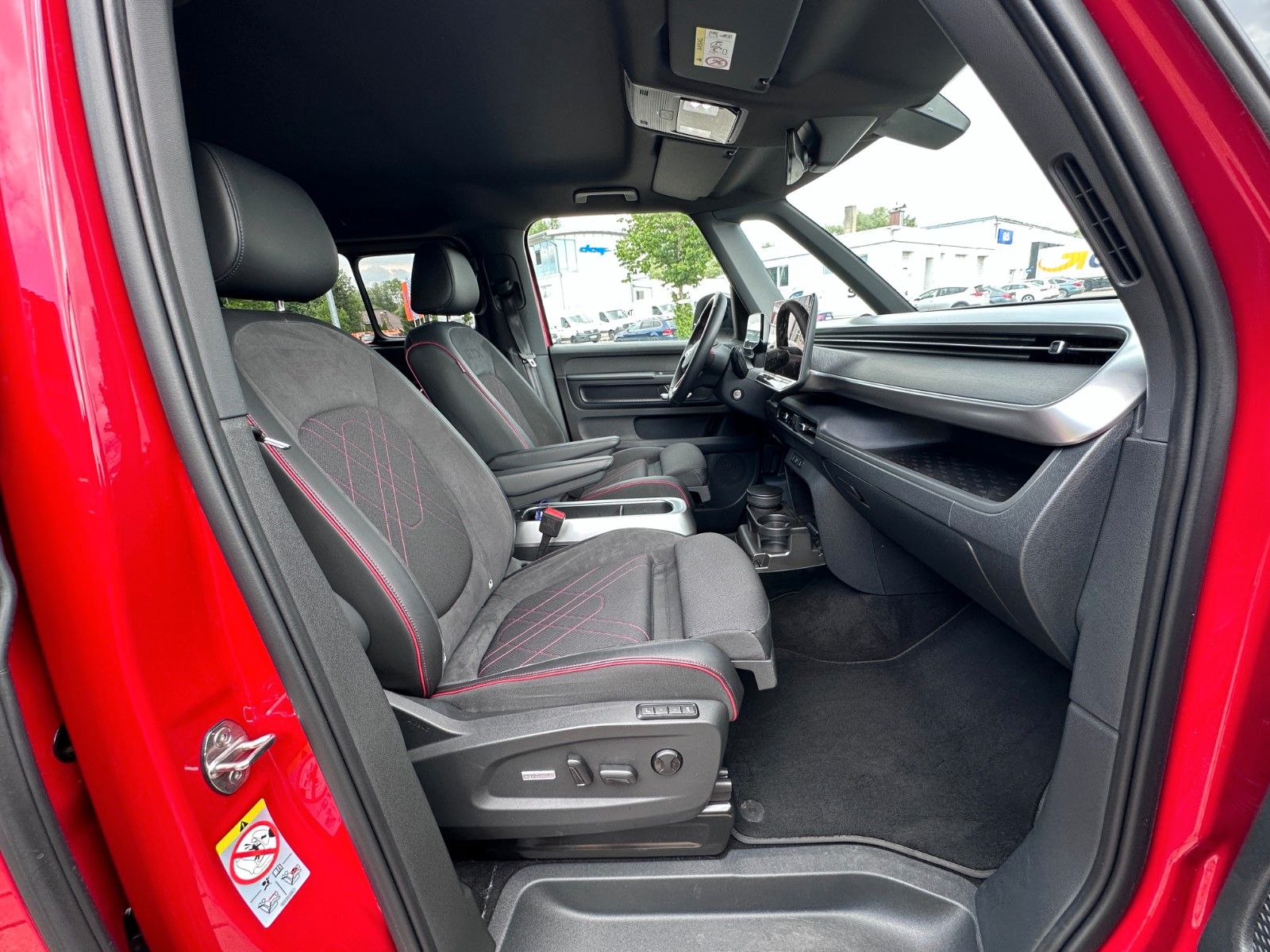 Fahrzeugabbildung Volkswagen ID.Buzz Bus 250 kW GTX LR 4MOTION ACC,MATRIX