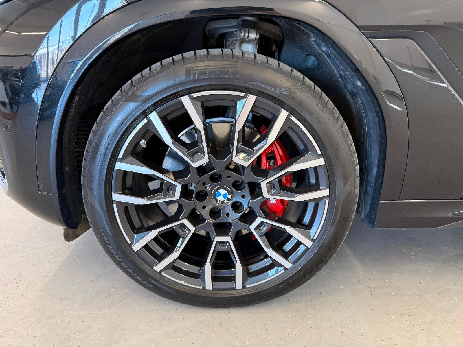 Fahrzeugabbildung BMW X6 40 d xDrive M Sport ACC,HUD,PANO,H&K,MWST