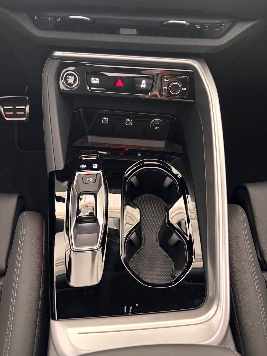 Fahrzeugabbildung Audi Q5 Sportback  SLine,Pano,Hud,B&O,Sitzbelüftung