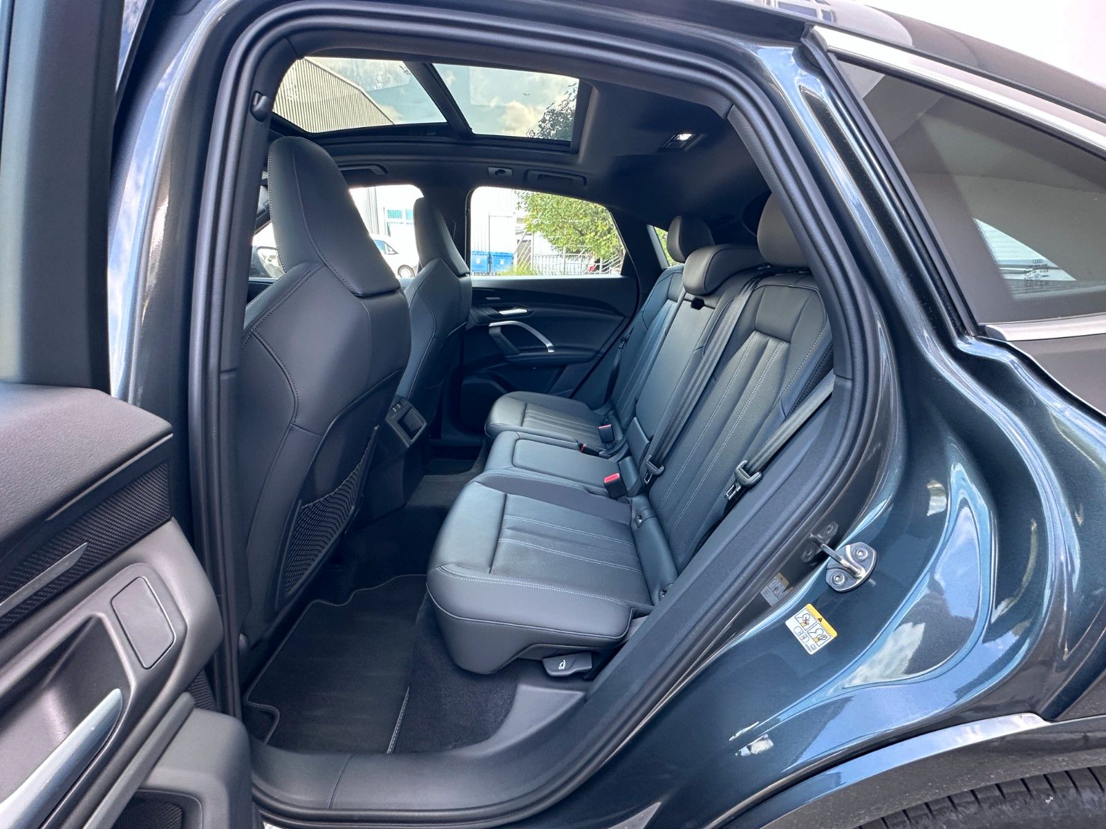 Fahrzeugabbildung Audi Q5 Sportback  SLine|Pano|Hud|B&O|Sitzbelüftung|