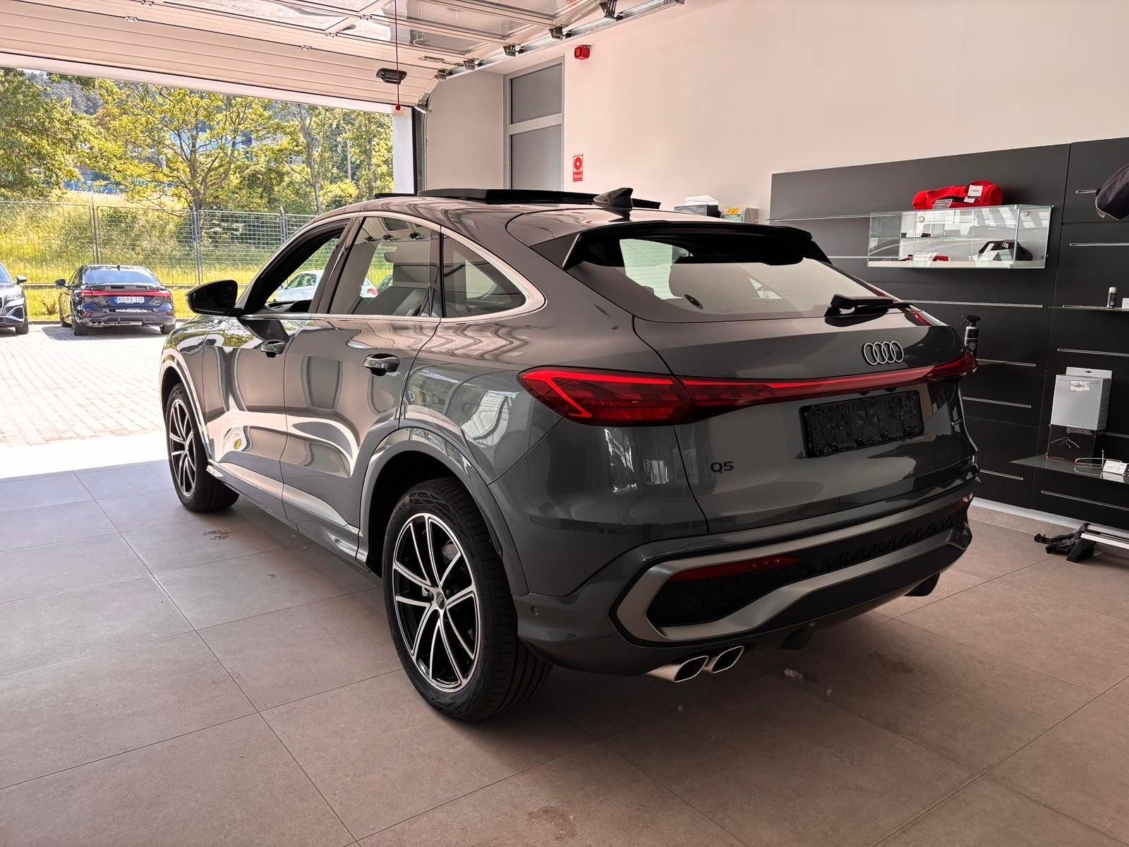 Fahrzeugabbildung Audi Q5 Sportback  SLine,Pano,Hud,B&O,Sitzbelüftung