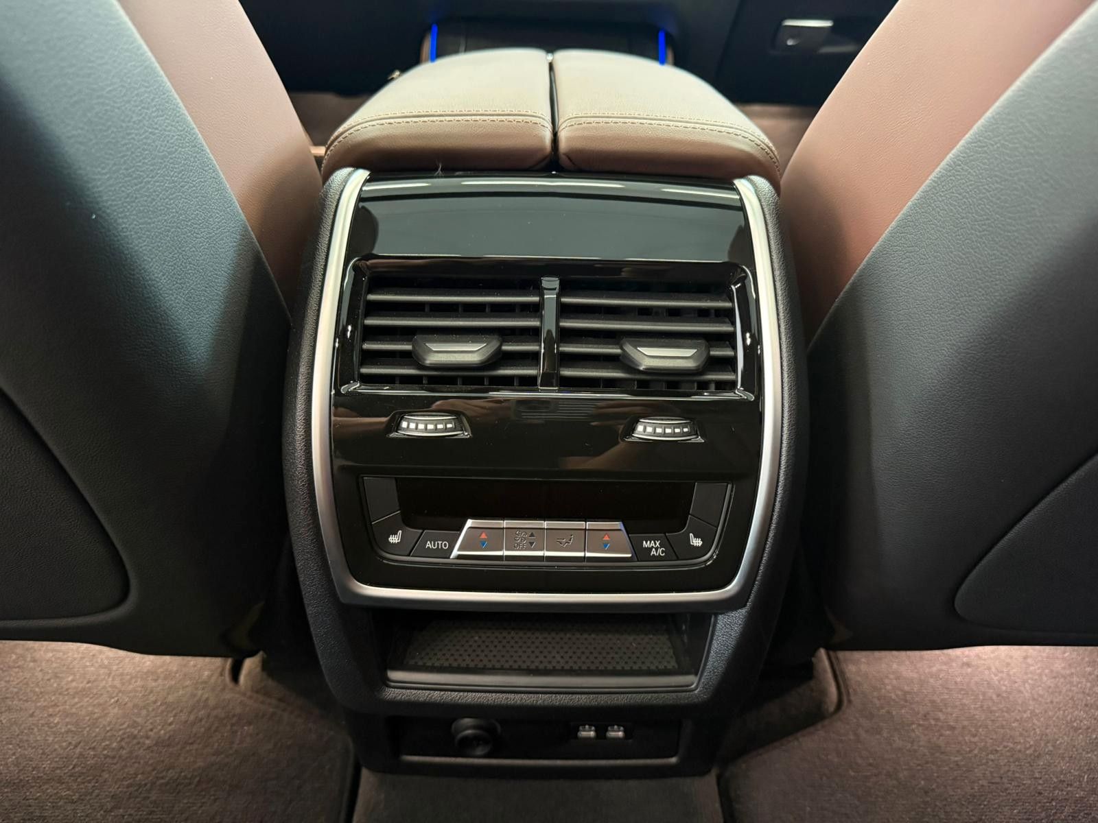Fahrzeugabbildung BMW X5 40 d xDrive M Sport | VOLL | MWST AUSW | B&W