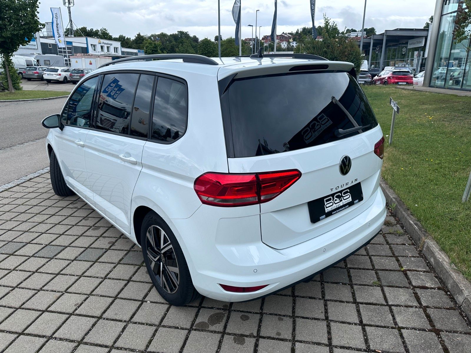 Volkswagen Touran Comfortline  Deutsch Fzg,7SITZ ,Mwst Ausw