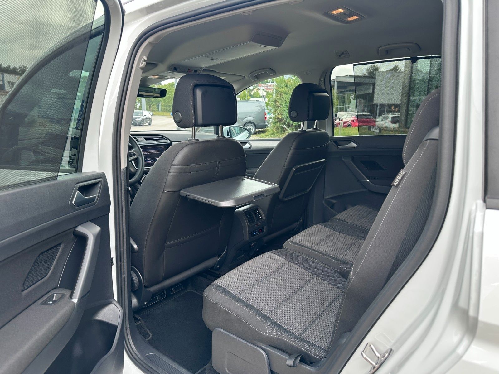 Fahrzeugabbildung Volkswagen Touran Comfortline  Deutsch Fzg,7SITZ ,Mwst Ausw