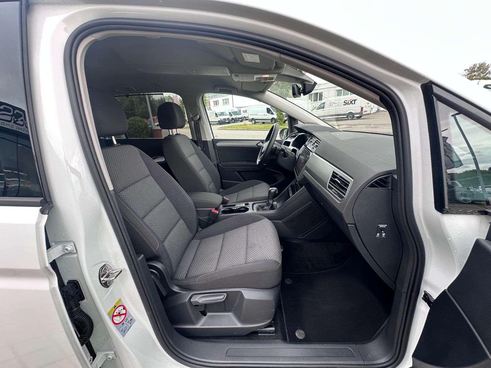 Fahrzeugabbildung Volkswagen Touran Comfortline  Deutsch Fzg,7SITZ ,Mwst Ausw