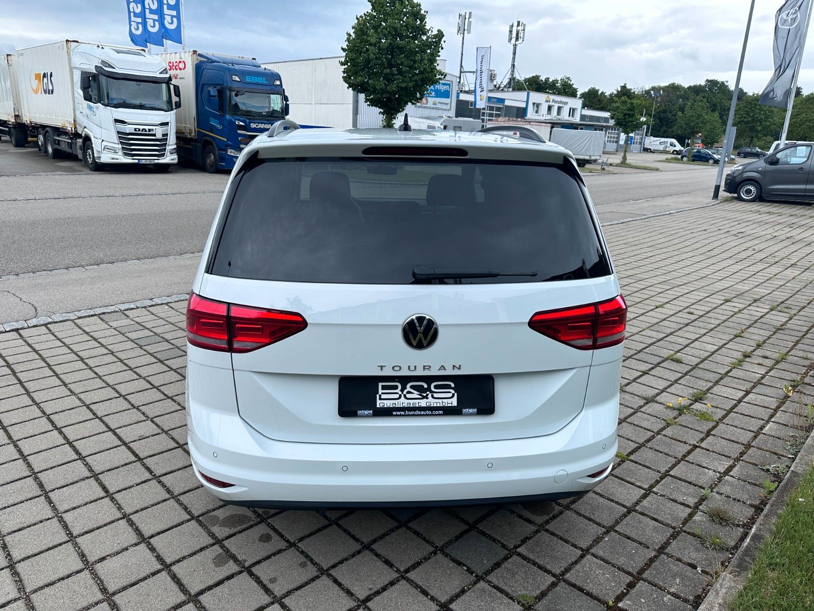 Fahrzeugabbildung Volkswagen Touran Comfortline  Deutsch Fzg,7SITZ ,Mwst Ausw
