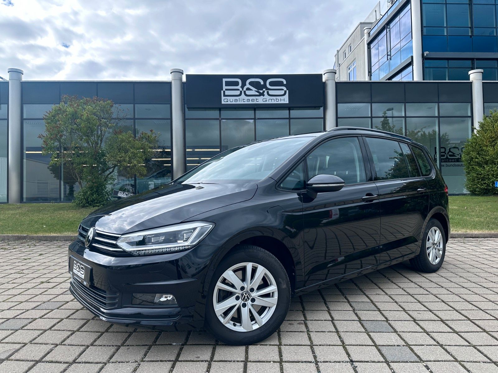 Volkswagen Touran Comfortline Deutsch Fzg,7SITZ ,Mwst Ausw