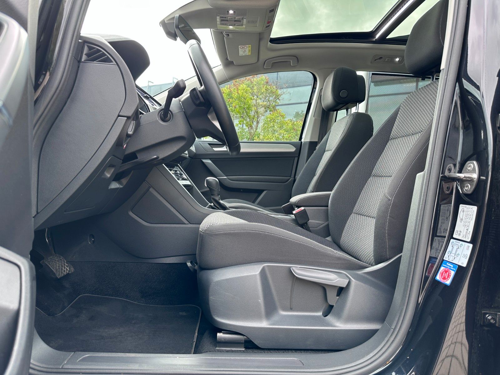 Fahrzeugabbildung Volkswagen Touran Comfortline Deutsch Fzg,7SITZ ,Mwst Ausw