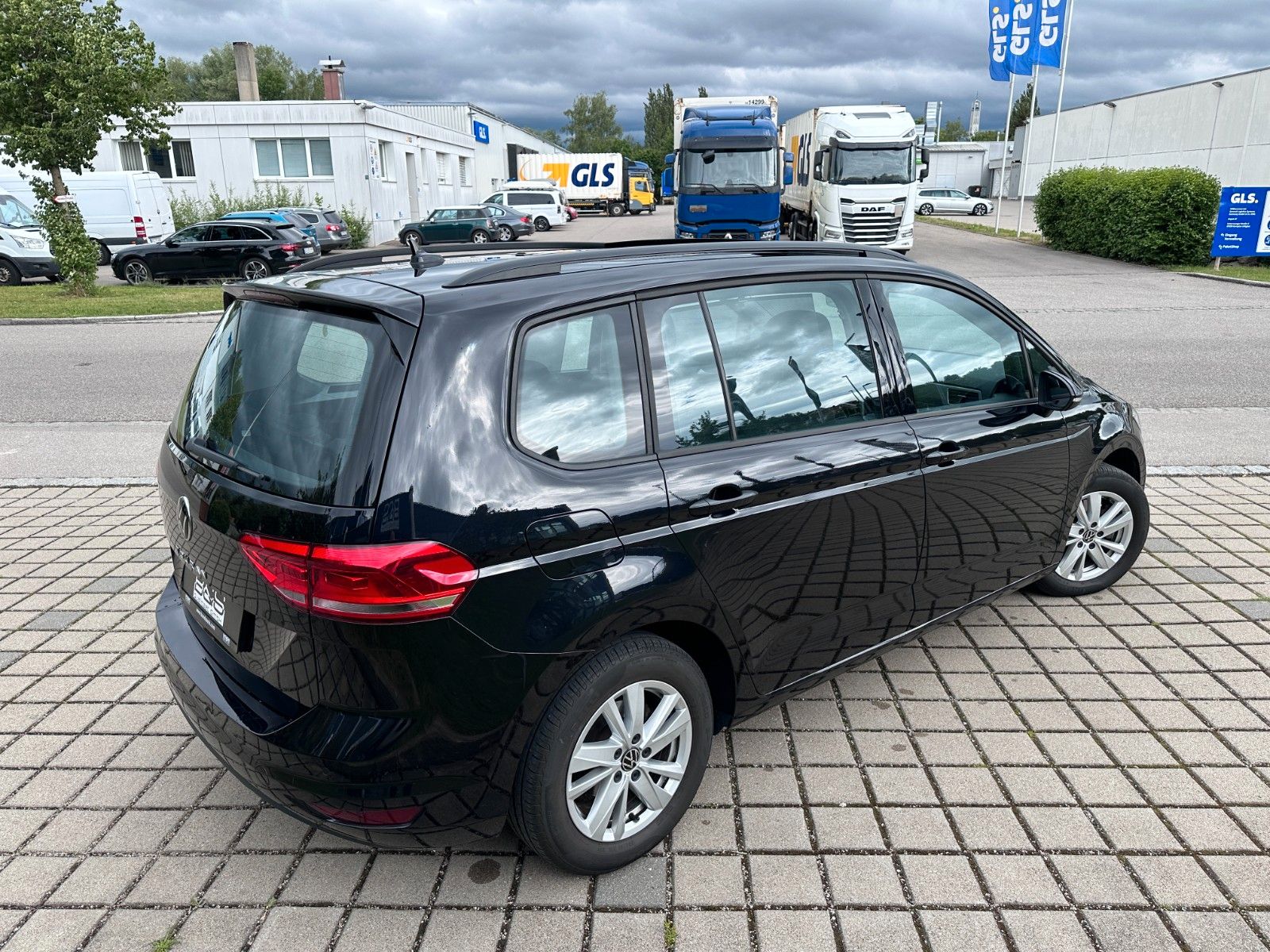 Fahrzeugabbildung Volkswagen Touran Comfortline Deutsch Fzg,7SITZ ,Mwst Ausw