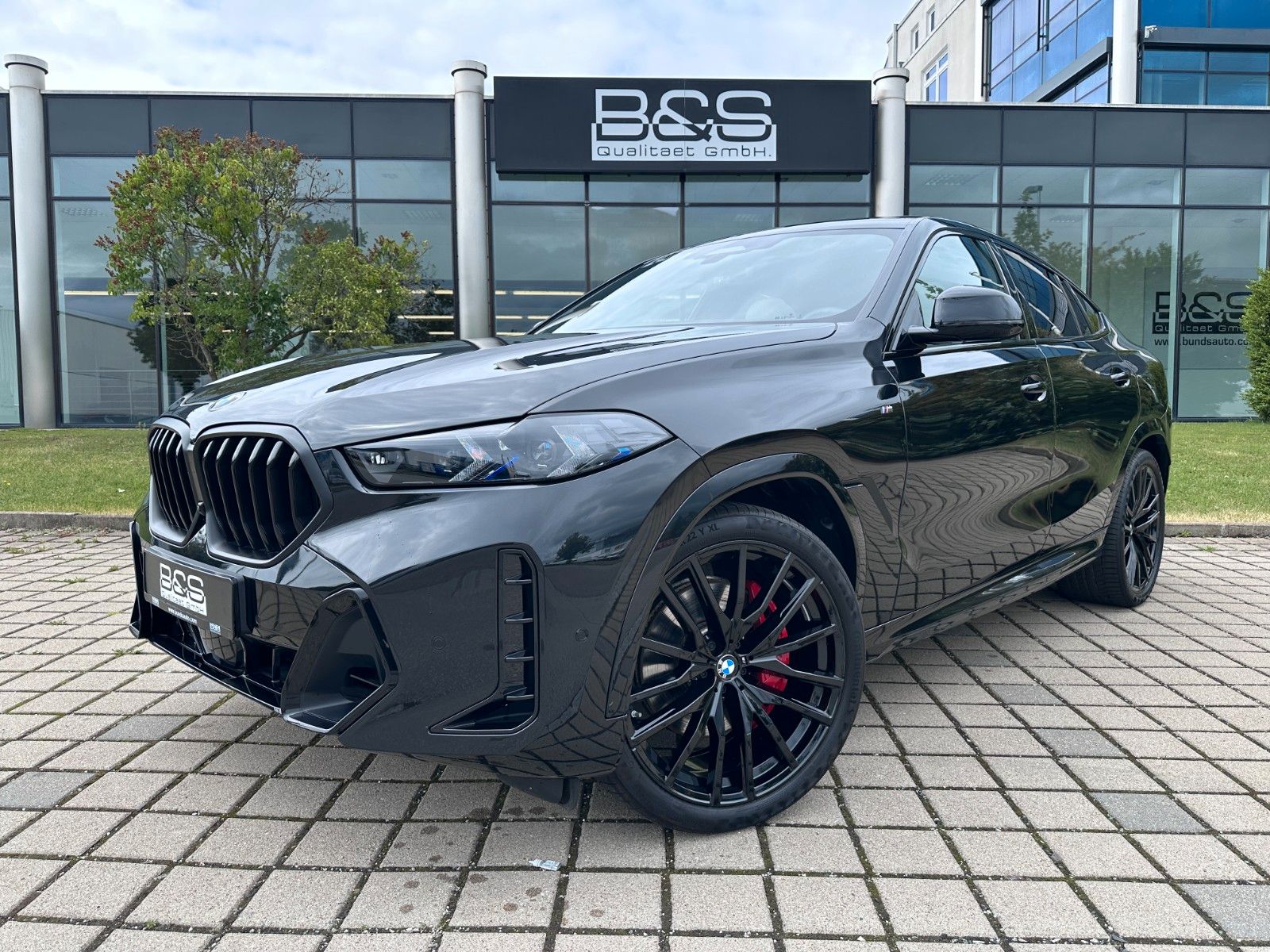 Fahrzeugabbildung BMW X6 30 d xDrive M Sport Individual , MWST AUSW
