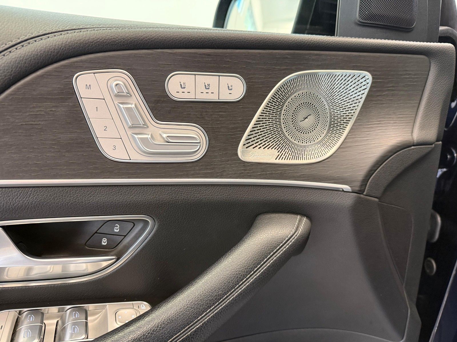 Fahrzeugabbildung Mercedes-Benz GLE 350 de 4Matic AMG | DISTR | PANO | BURM |