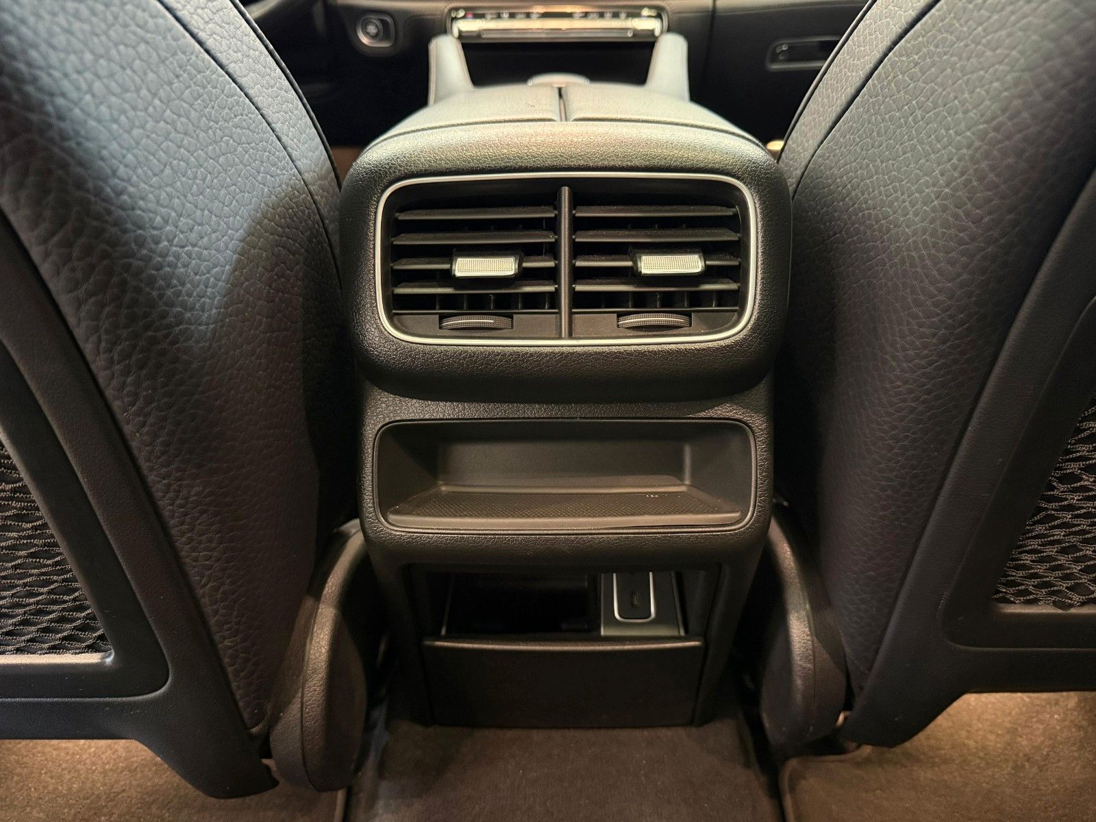 Fahrzeugabbildung Mercedes-Benz GLE 350 de 4Matic AMG | DISTR | PANO | BURM |