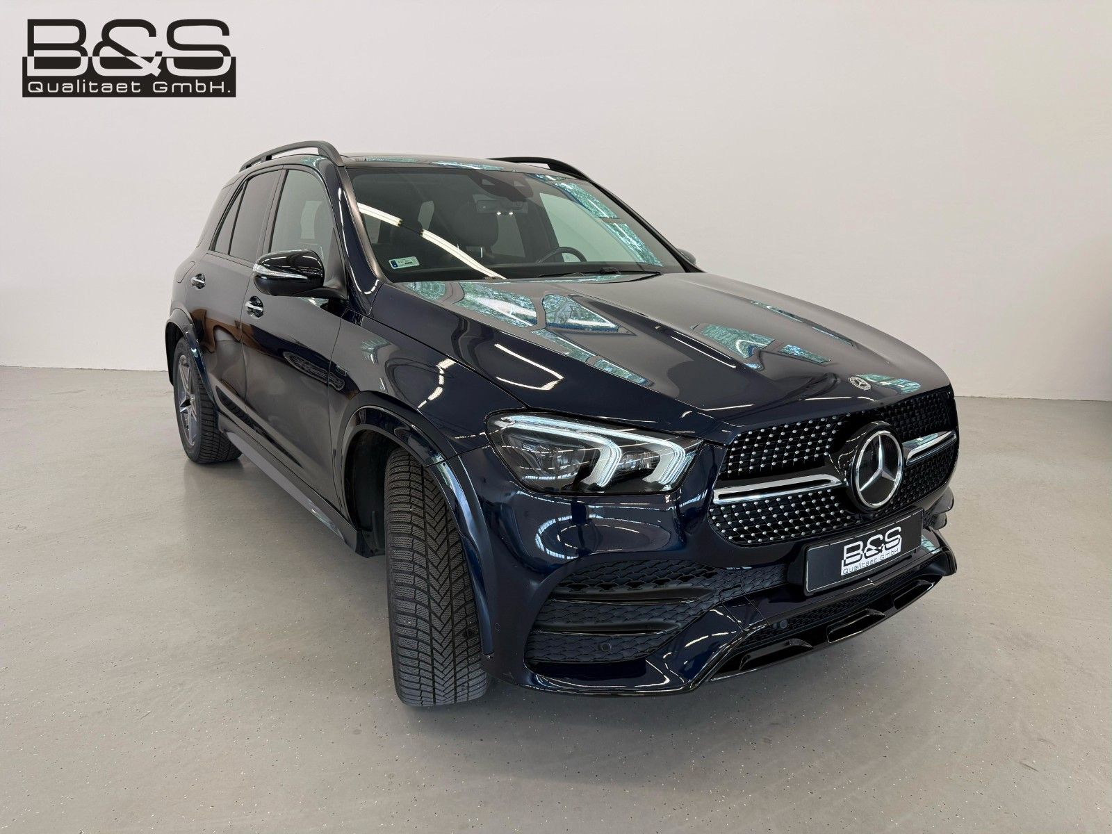 Fahrzeugabbildung Mercedes-Benz GLE 350 de 4Matic AMG | DISTR | PANO | BURM |
