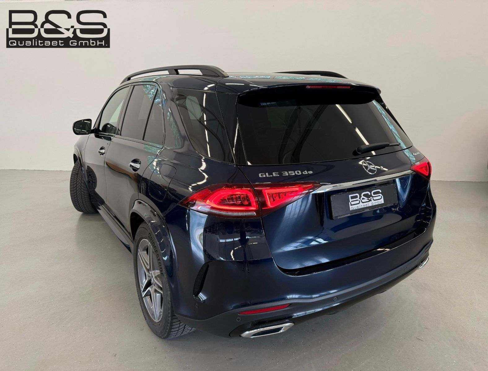 Fahrzeugabbildung Mercedes-Benz GLE 350 de 4Matic AMG | DISTR | PANO | BURM |