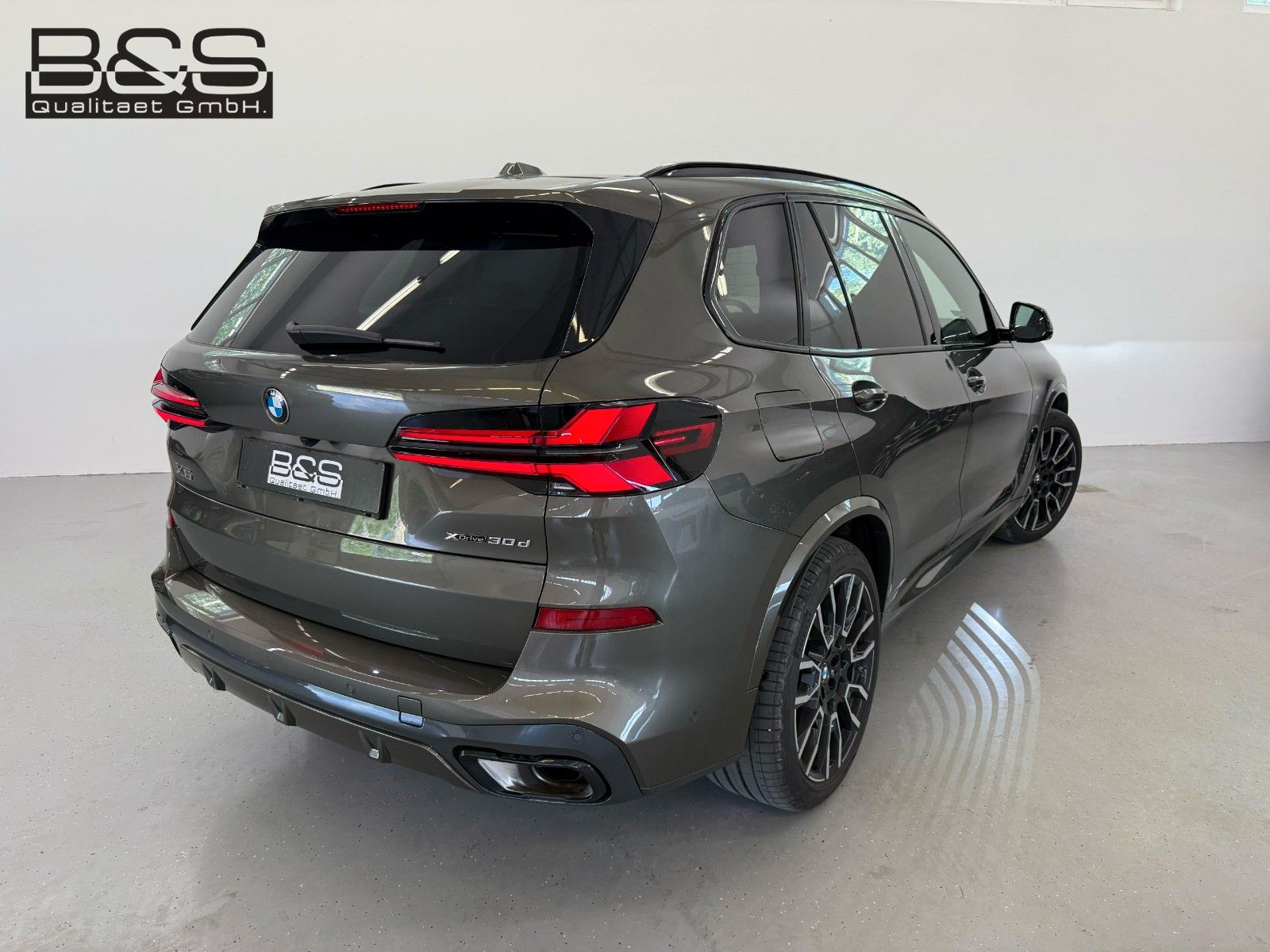 Fahrzeugabbildung BMW X5 30 d xDrive M Sport | Mwst Ausw| UNFALLFREI |