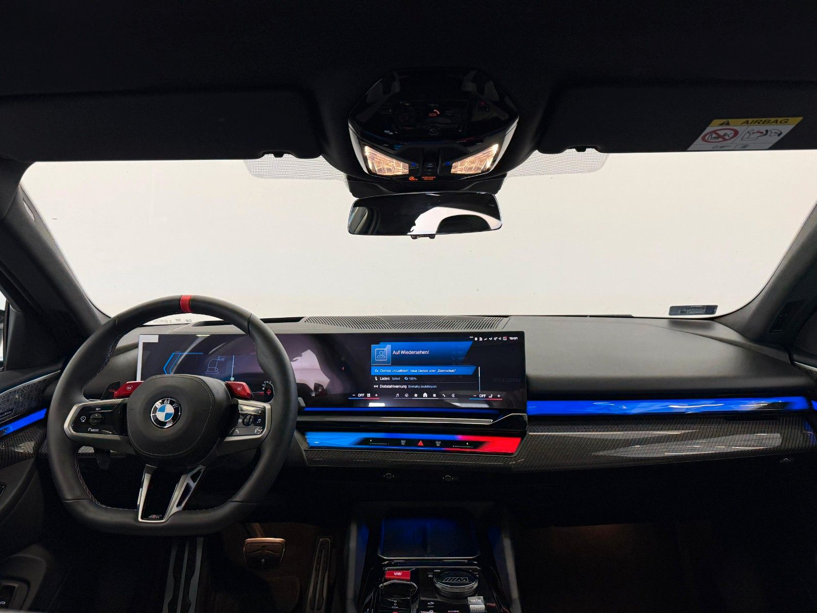 Fahrzeugabbildung BMW M5 Limousine | Mwst Ausw | PANO | AHK |  B&W |