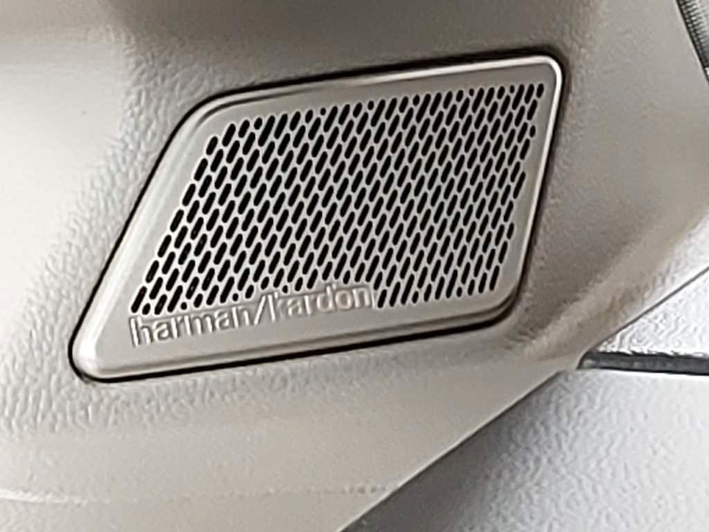 Fahrzeugabbildung Volkswagen T7 Multivan Edition Lang|Deutsch Fzg|UNFALLFREI
