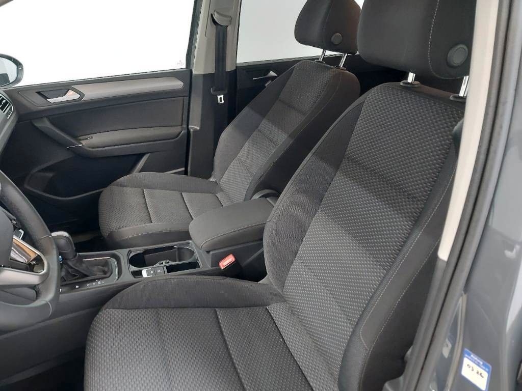 Fahrzeugabbildung Volkswagen Touran Comfortline|Deutsches Fzg|7 SITZ|ACC|AHK