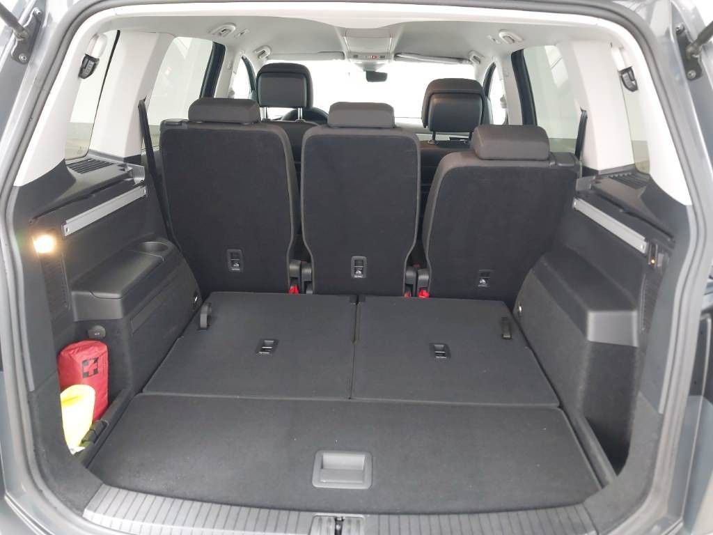 Fahrzeugabbildung Volkswagen Touran Comfortline|Deutsches Fzg|7 SITZ|ACC|AHK