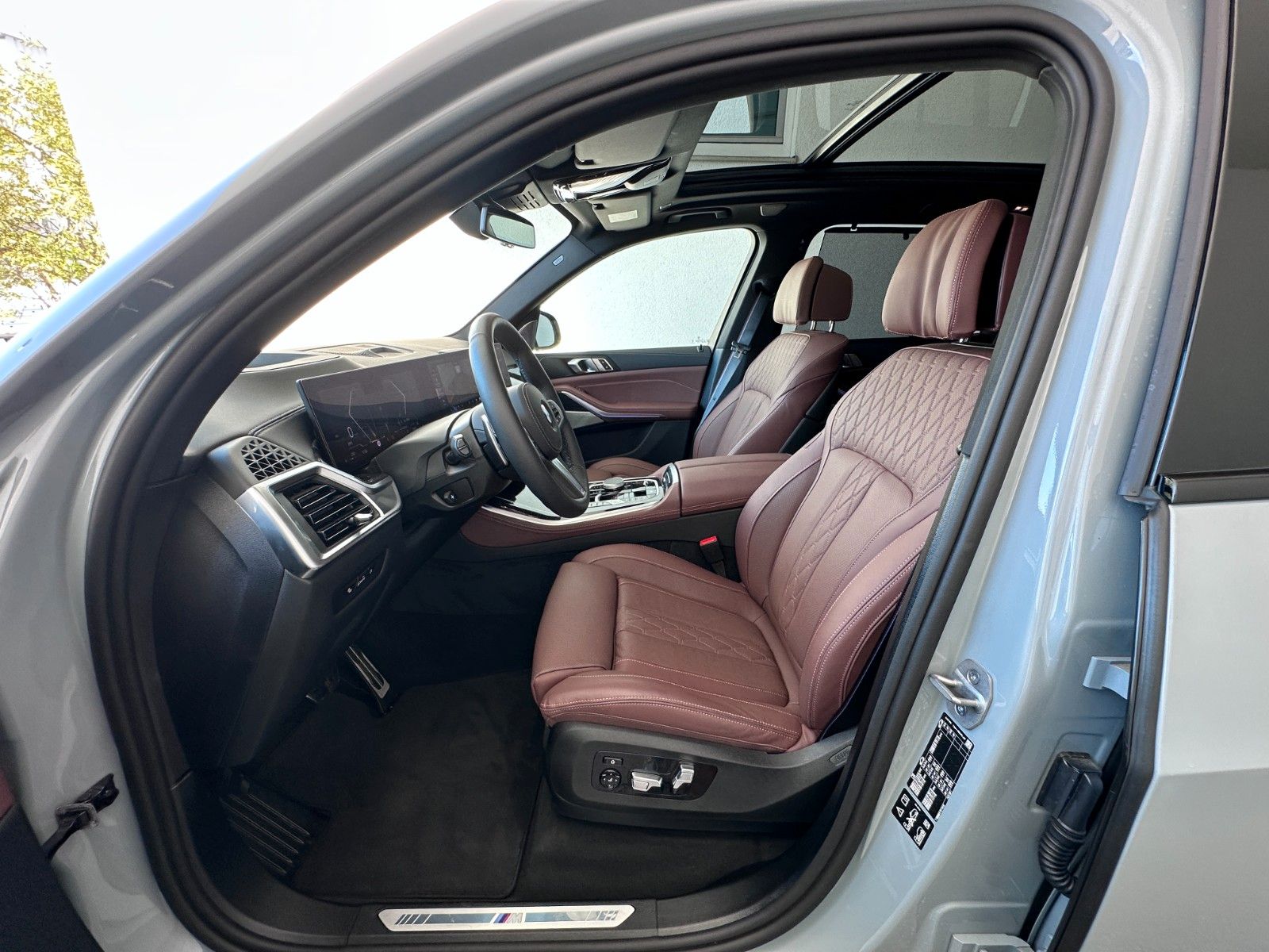 Fahrzeugabbildung BMW X5 30 d xDrive M Sport |Mwst Ausw|UNFALLFREI|B&W