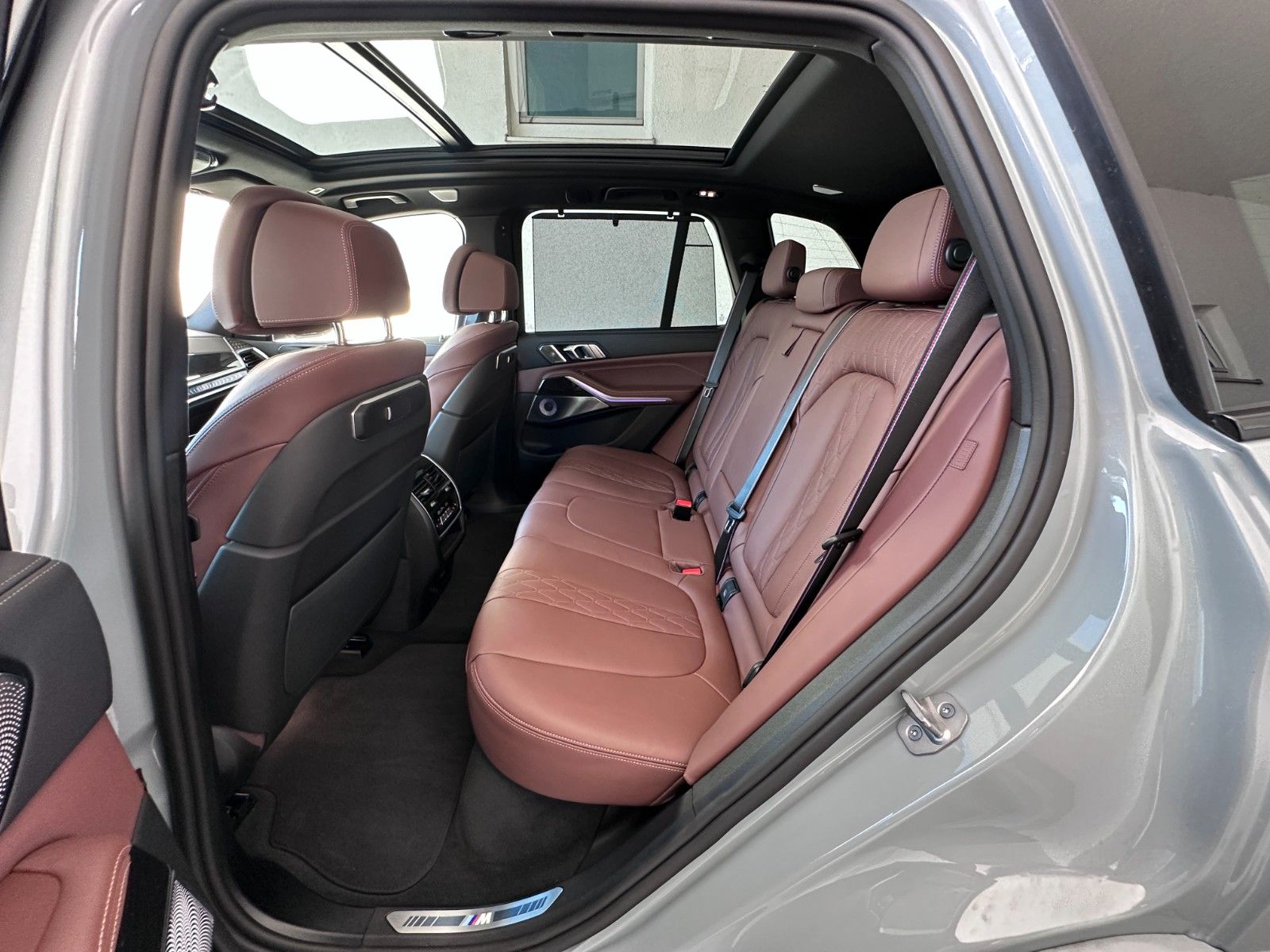 Fahrzeugabbildung BMW X5 30 d xDrive M Sport |Mwst Ausw|UNFALLFREI|B&W