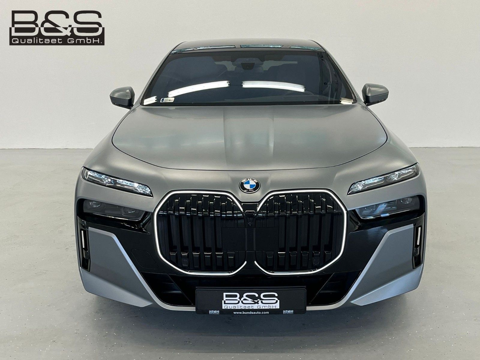 Fahrzeugabbildung BMW 740 d xDr M Sport |VOLLAUSSTATTUNG|MWST AUSWB.|