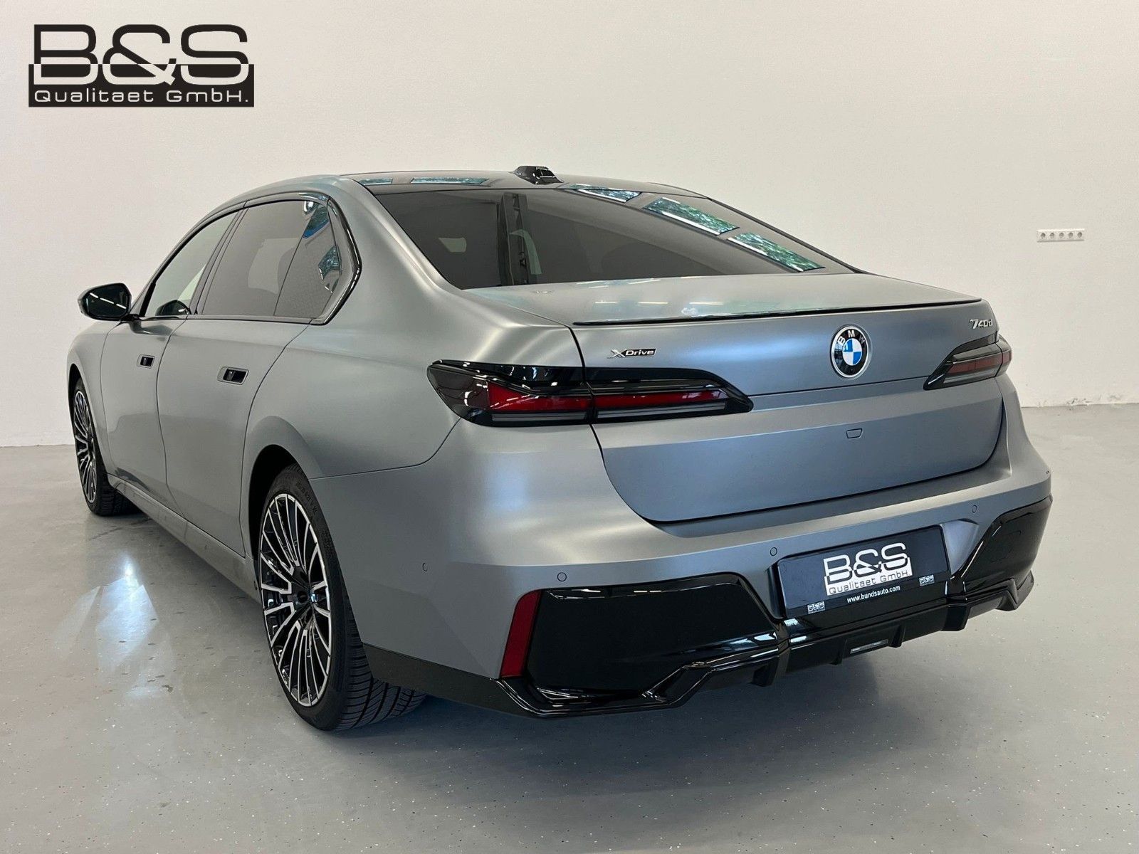 Fahrzeugabbildung BMW 740 d xDr M Sport |VOLLAUSSTATTUNG|MWST AUSWB.|