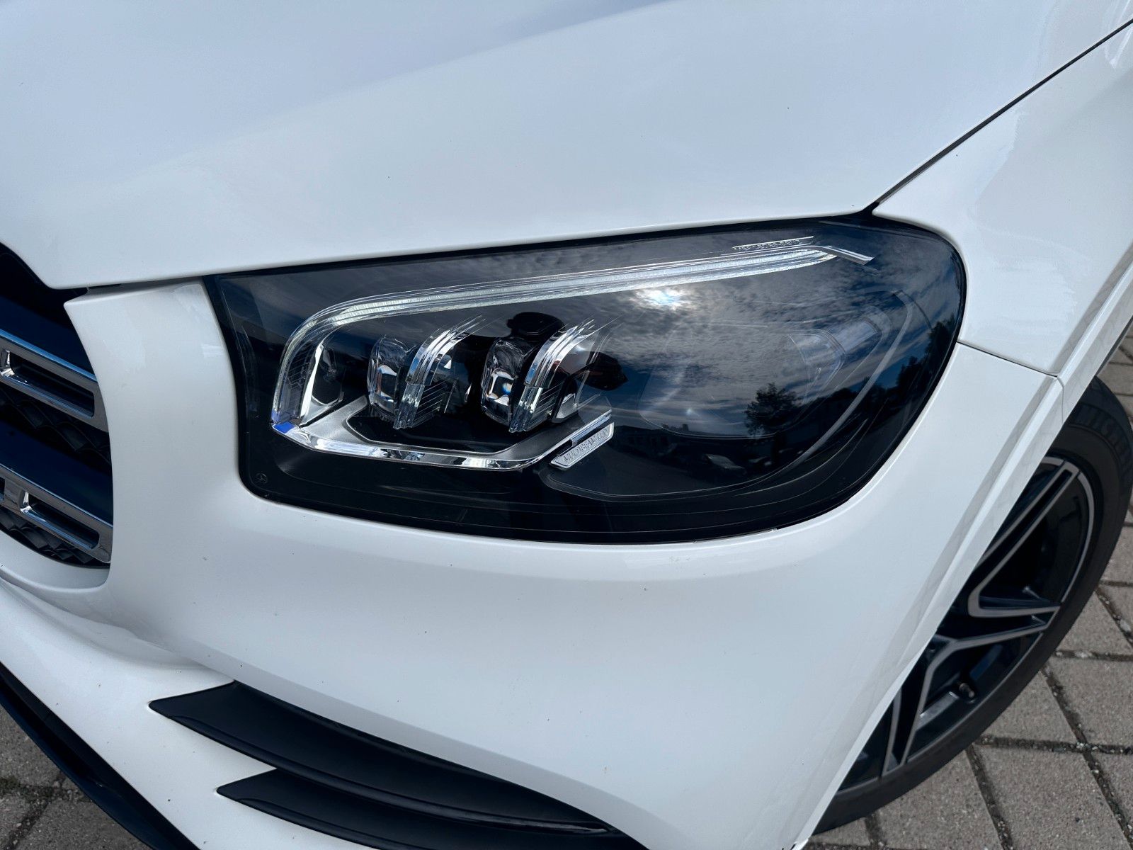 Fahrzeugabbildung Mercedes-Benz GLS 400 d 4Matic AMG|BURM|AIRMATIC|HUD|AHK|PANO|