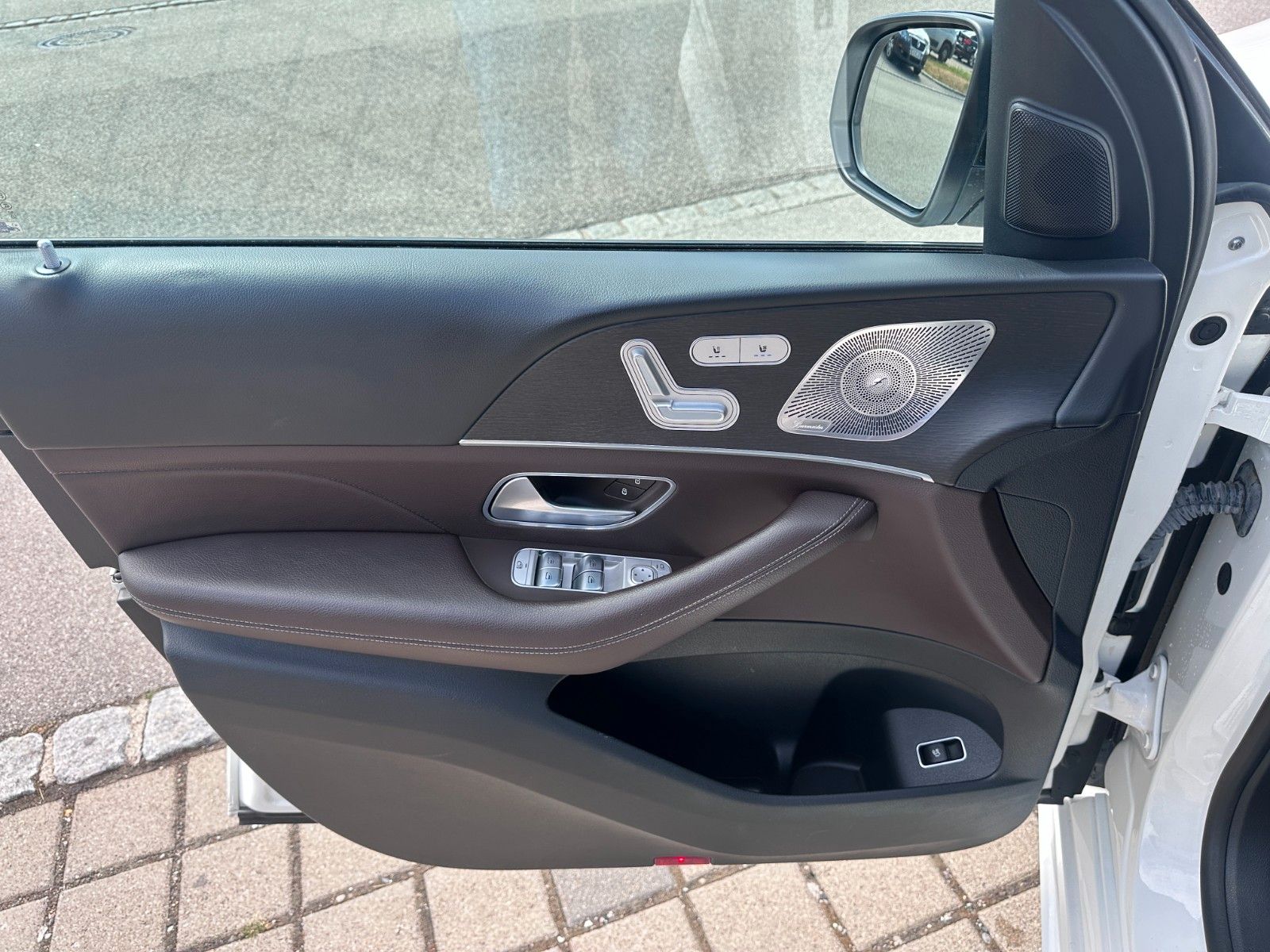 Fahrzeugabbildung Mercedes-Benz GLS 400 d 4Matic AMG|BURM|AIRMATIC|HUD|AHK|PANO|