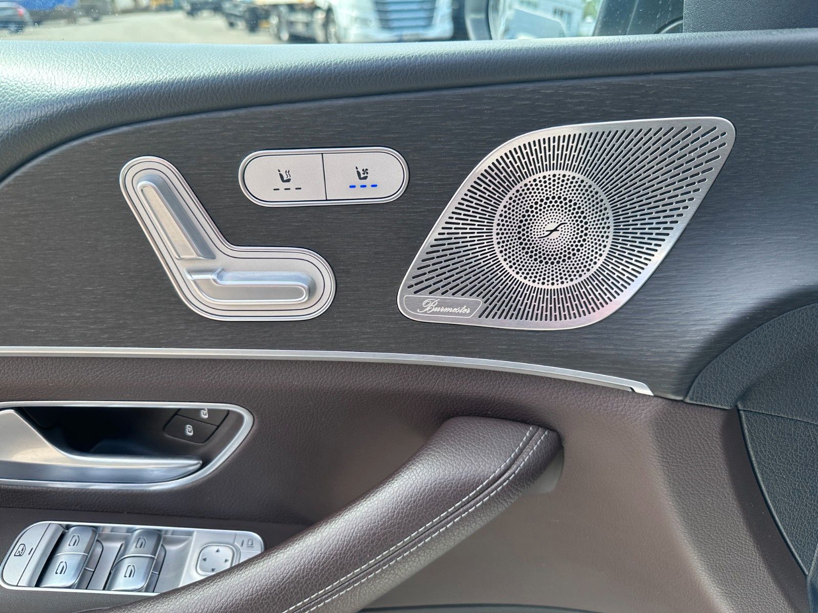 Fahrzeugabbildung Mercedes-Benz GLS 400 d 4Matic AMG|BURM|AIRMATIC|HUD|AHK|PANO|