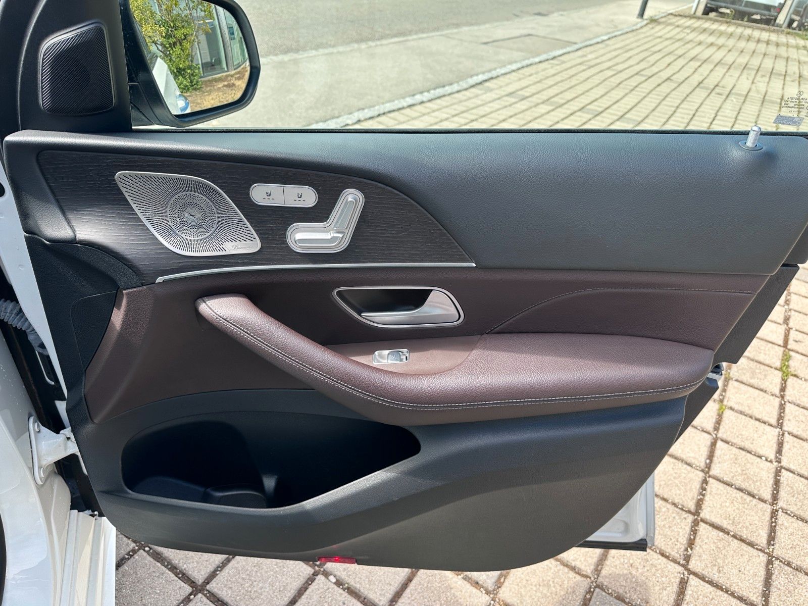 Fahrzeugabbildung Mercedes-Benz GLS 400 d 4Matic AMG|BURM|AIRMATIC|HUD|AHK|PANO|