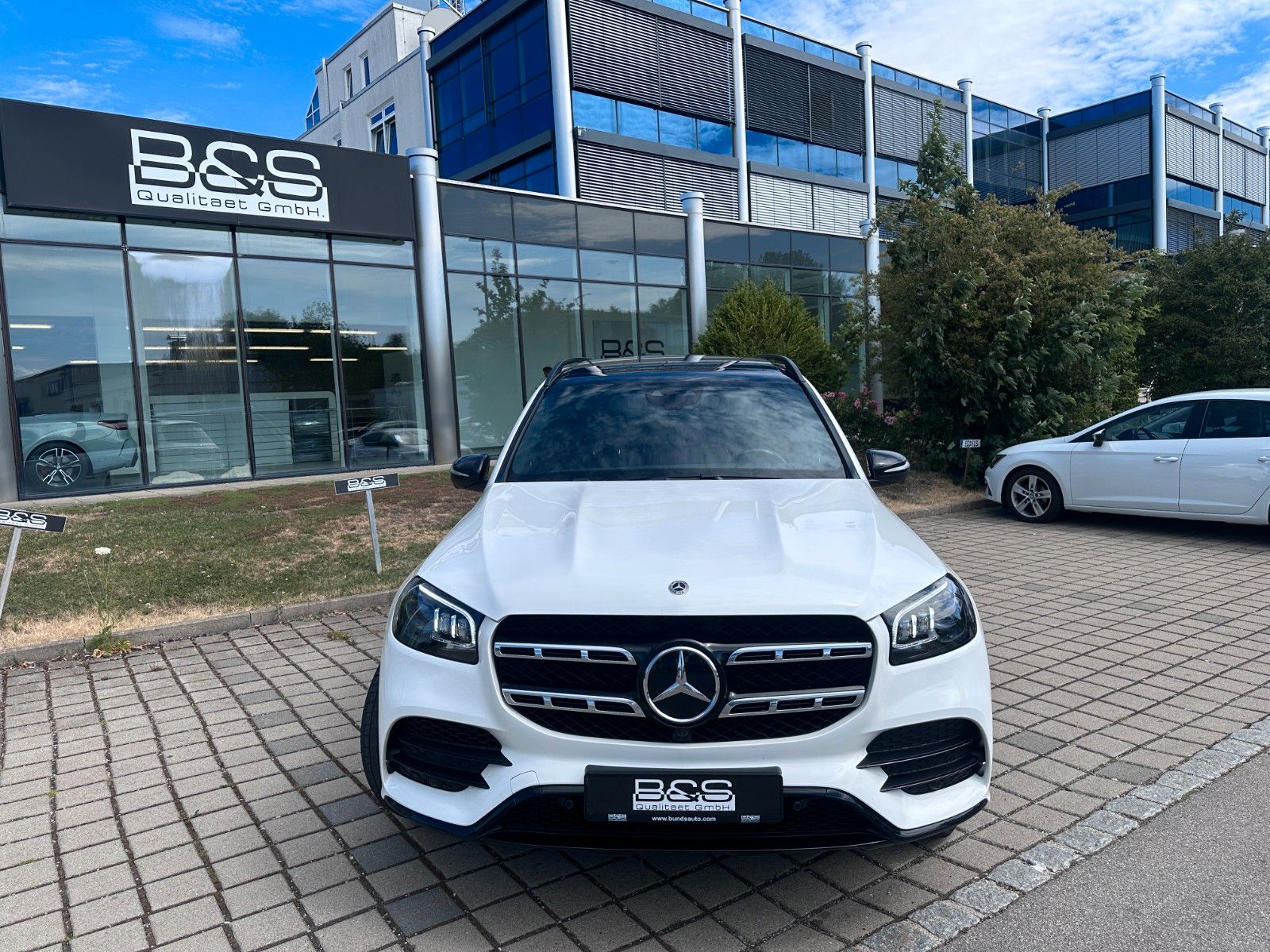 Fahrzeugabbildung Mercedes-Benz GLS 400 d 4Matic AMG|BURM|AIRMATIC|HUD|AHK|PANO|