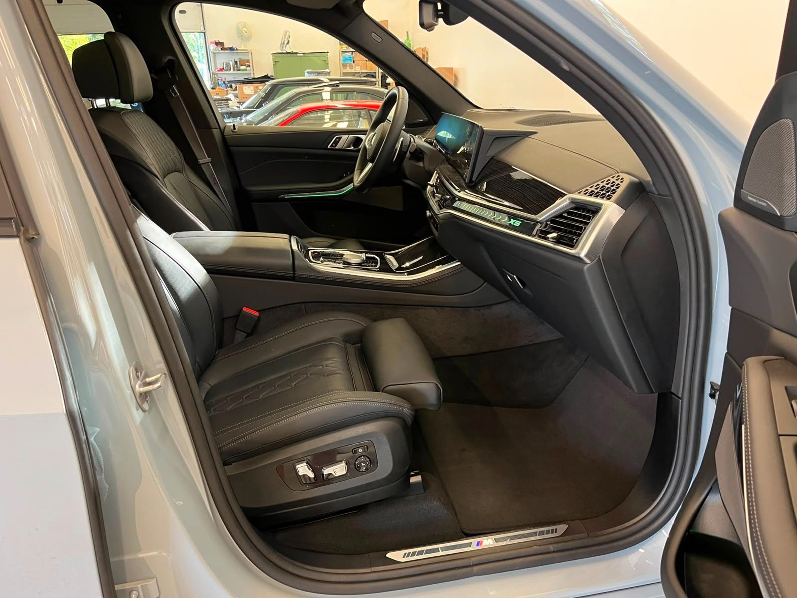 Fahrzeugabbildung BMW X5 30 d xDrive M Sport |BMW Garantie|Mwst Ausw|