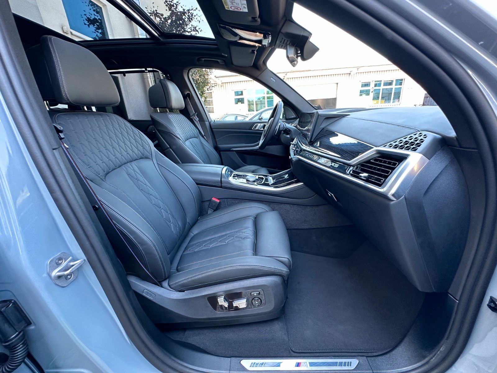 Fahrzeugabbildung BMW X5 30 d xDrive M Sport |BMW Garantie|Mwst Ausw|