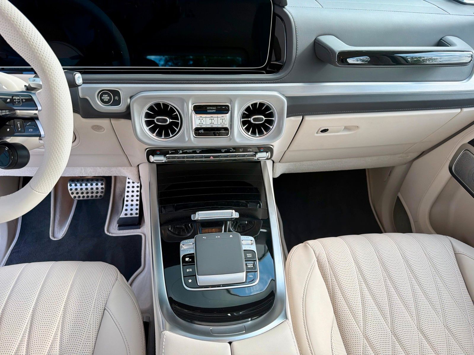 Fahrzeugabbildung Mercedes-Benz G 63 AMG | MWST AUSW. |BURM |DISTR.| 360|