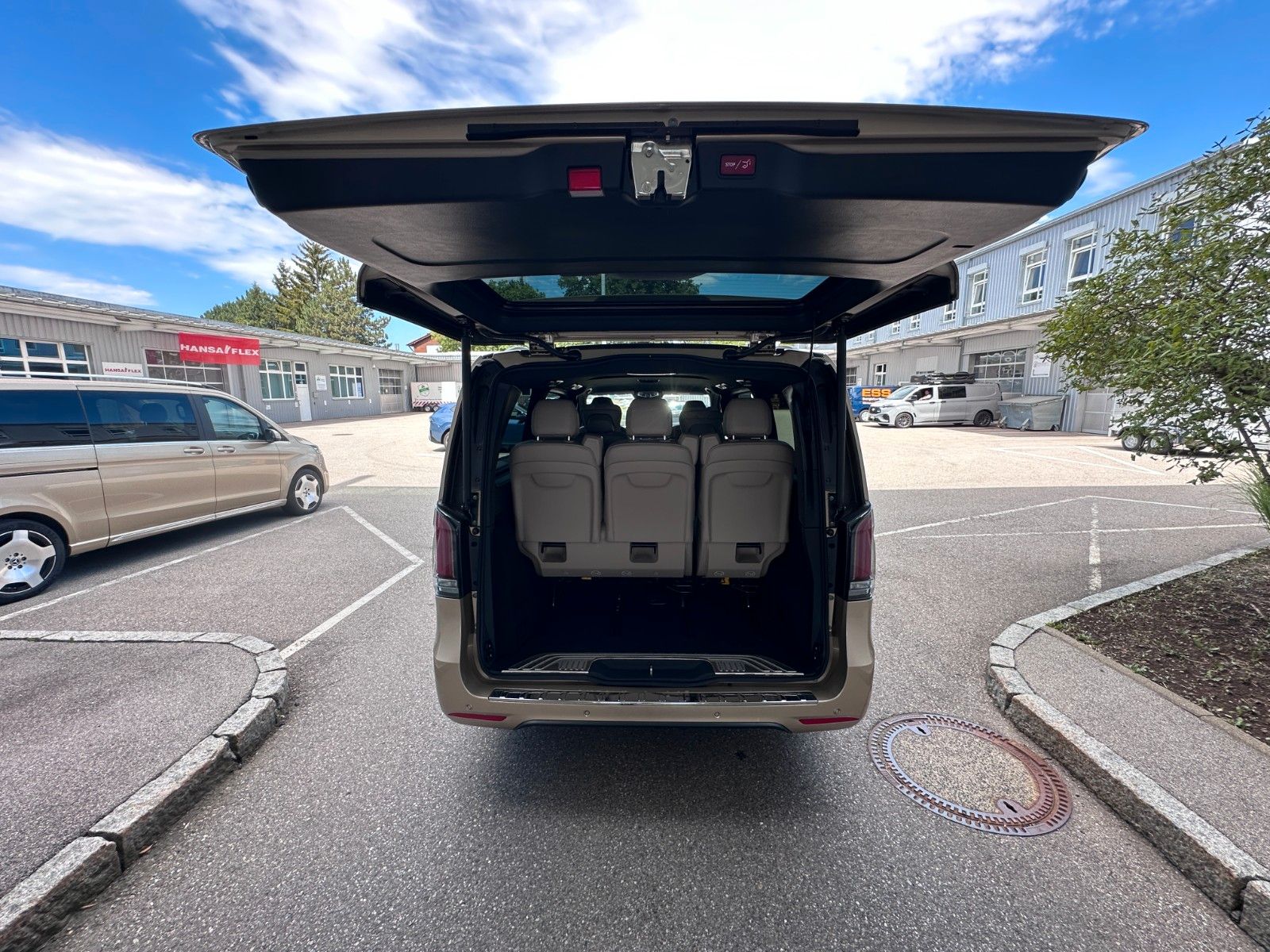 Fahrzeugabbildung Mercedes-Benz V 300 d 4MATIC EXCLUSIVE extral AMG|Luxus-Sitz|