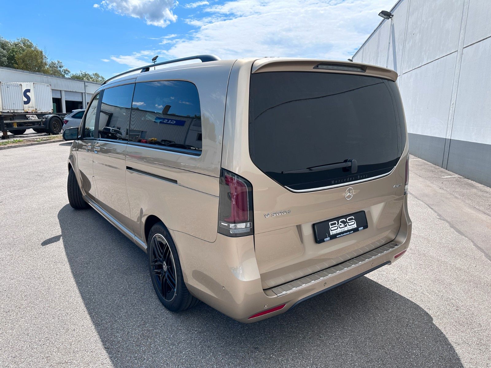 Fahrzeugabbildung Mercedes-Benz V 300 d 4MATIC EXCLUSIVE extral AMG|Luxus-Sitz|