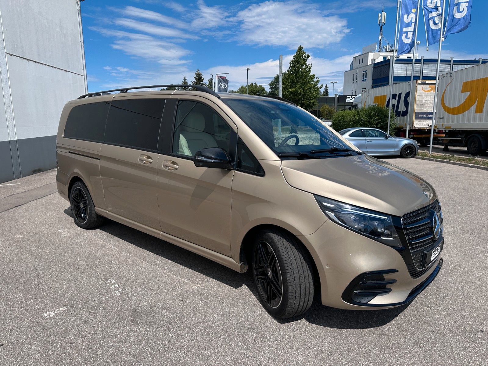 Fahrzeugabbildung Mercedes-Benz V 300 d 4MATIC EXCLUSIVE extral AMG|Luxus-Sitz|