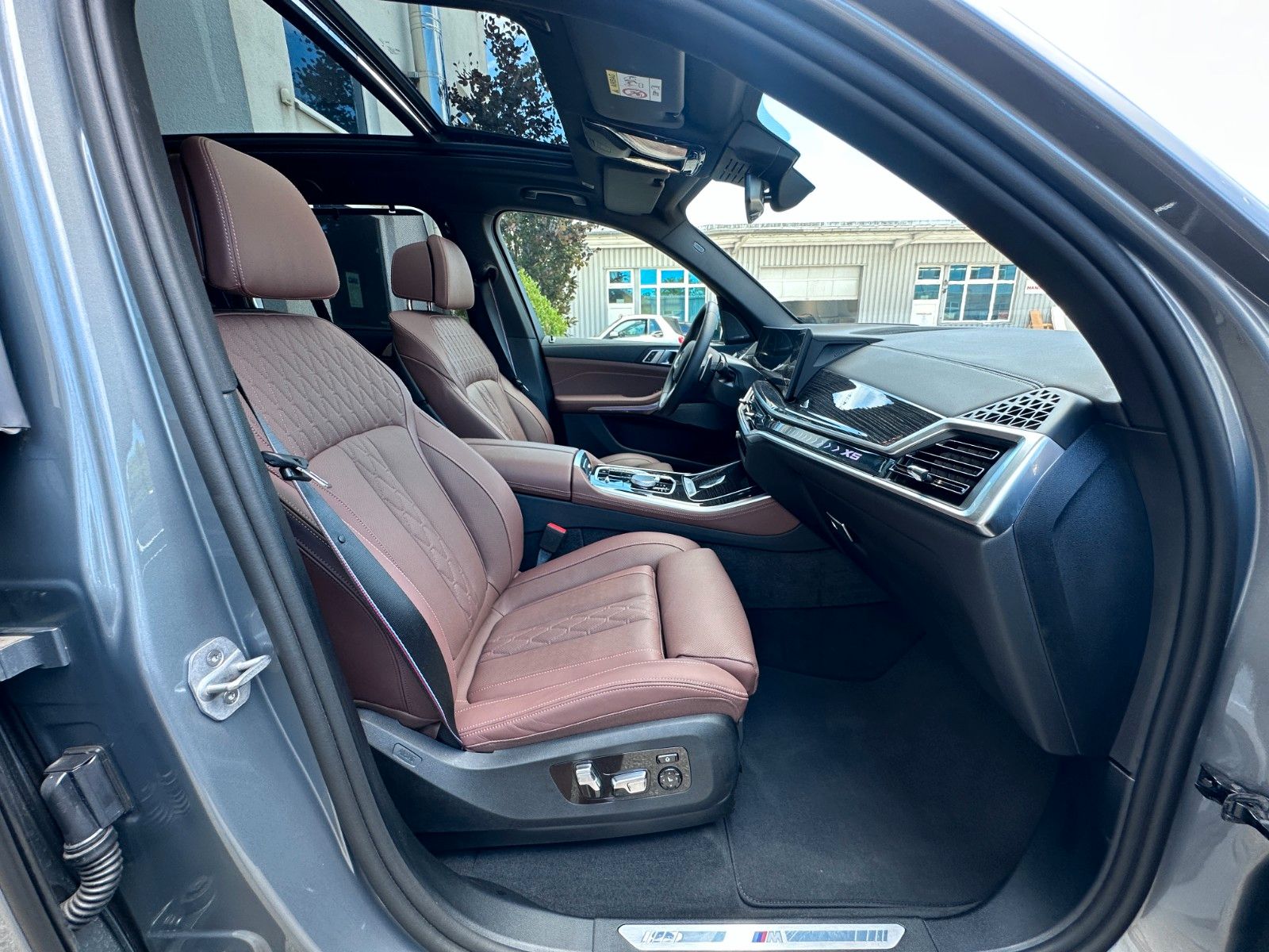 Fahrzeugabbildung BMW X5 30 d xDrive M Sport | VOLL | MWST AUSW | Luft
