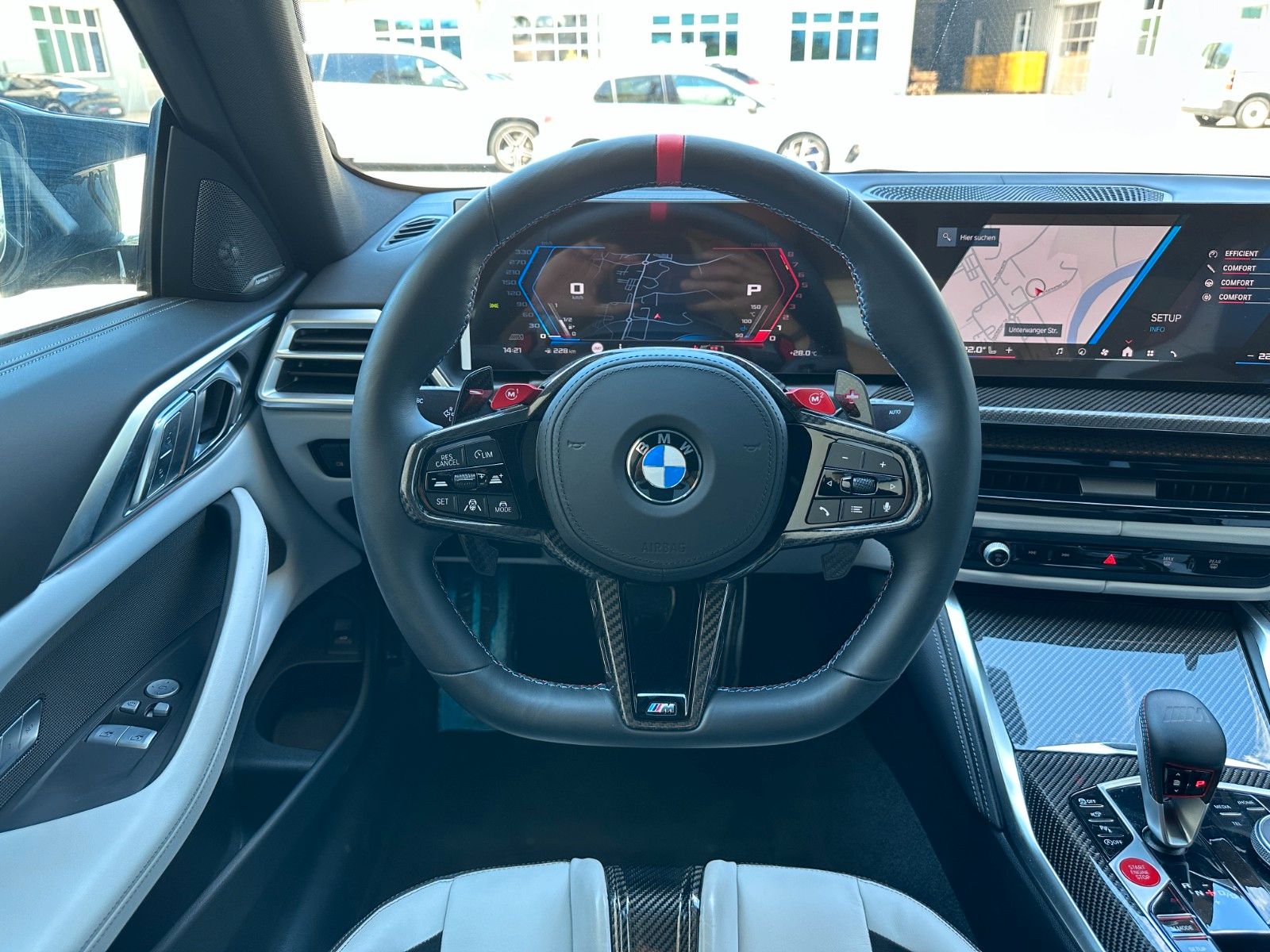 Fahrzeugabbildung BMW M4 xDrive Comp | Individual  | Race Tr | VOLL |